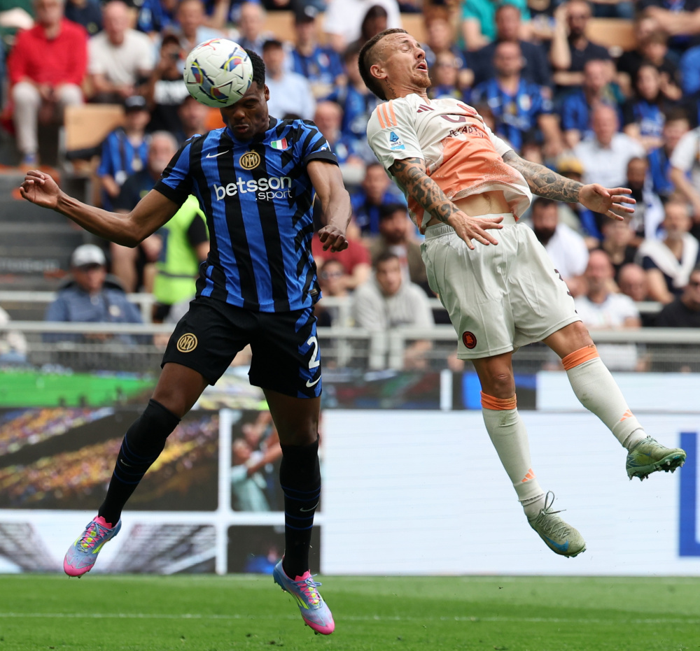 国际米兰强势罗马，苏亚雷斯三分雨点燃全场