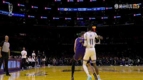 爱游戏大厅-湖人绝地反击灰熊，布拉德利完成帽子戏法