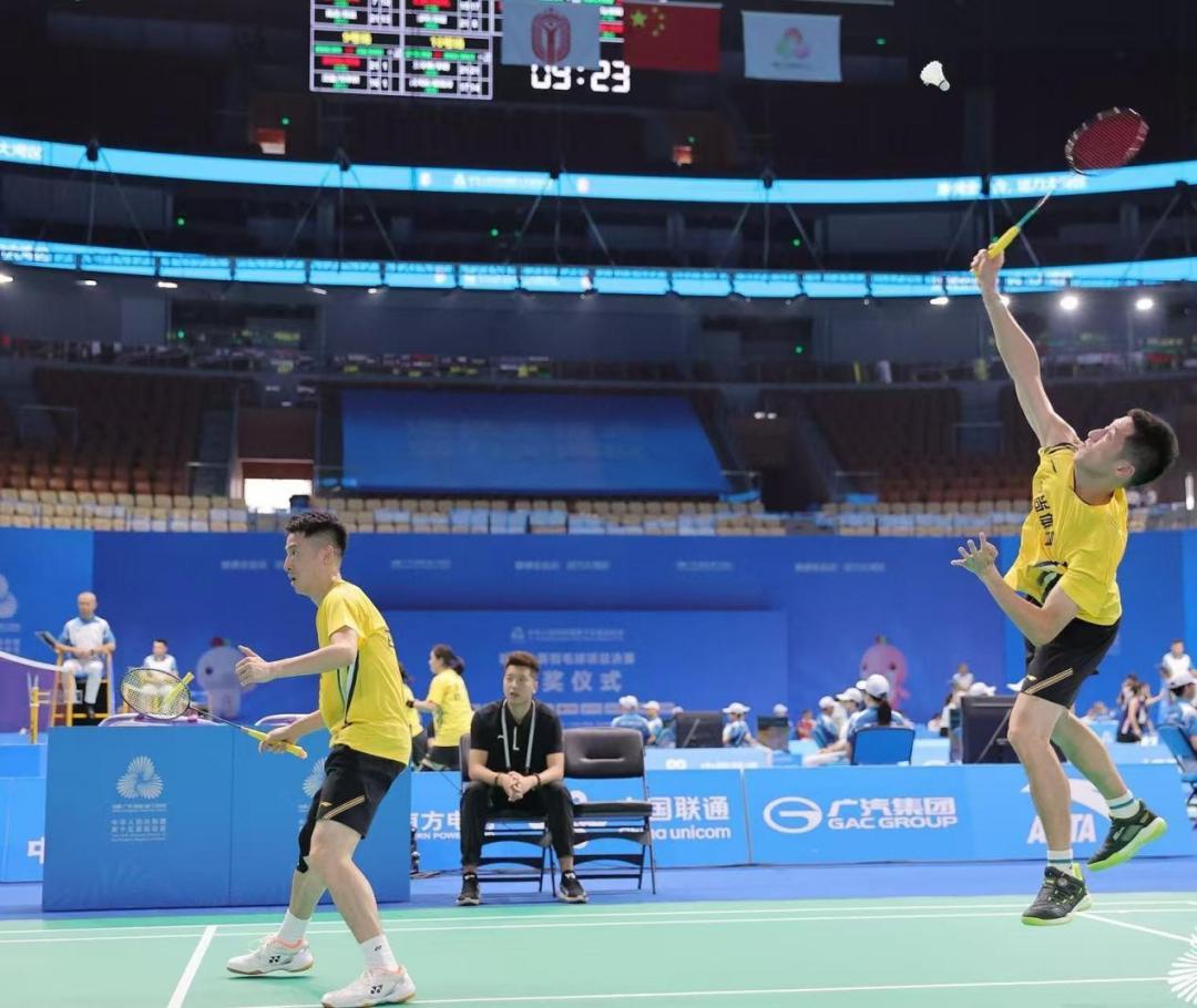 关于羽毛球决赛震撼开打，巅峰对决引爆全场的信息
