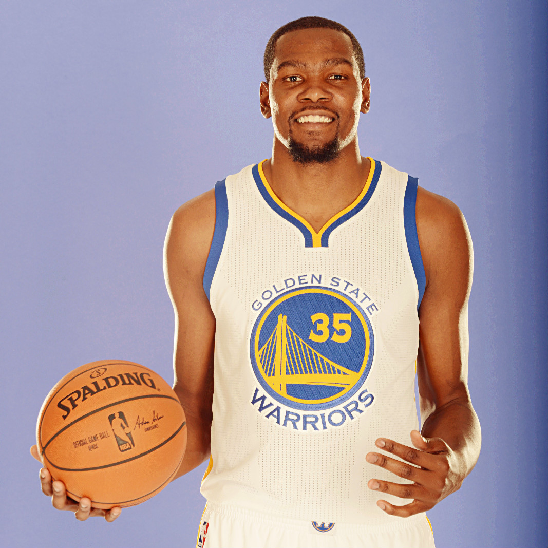 深圳队横扫辽宁队，杜兰特高光表现