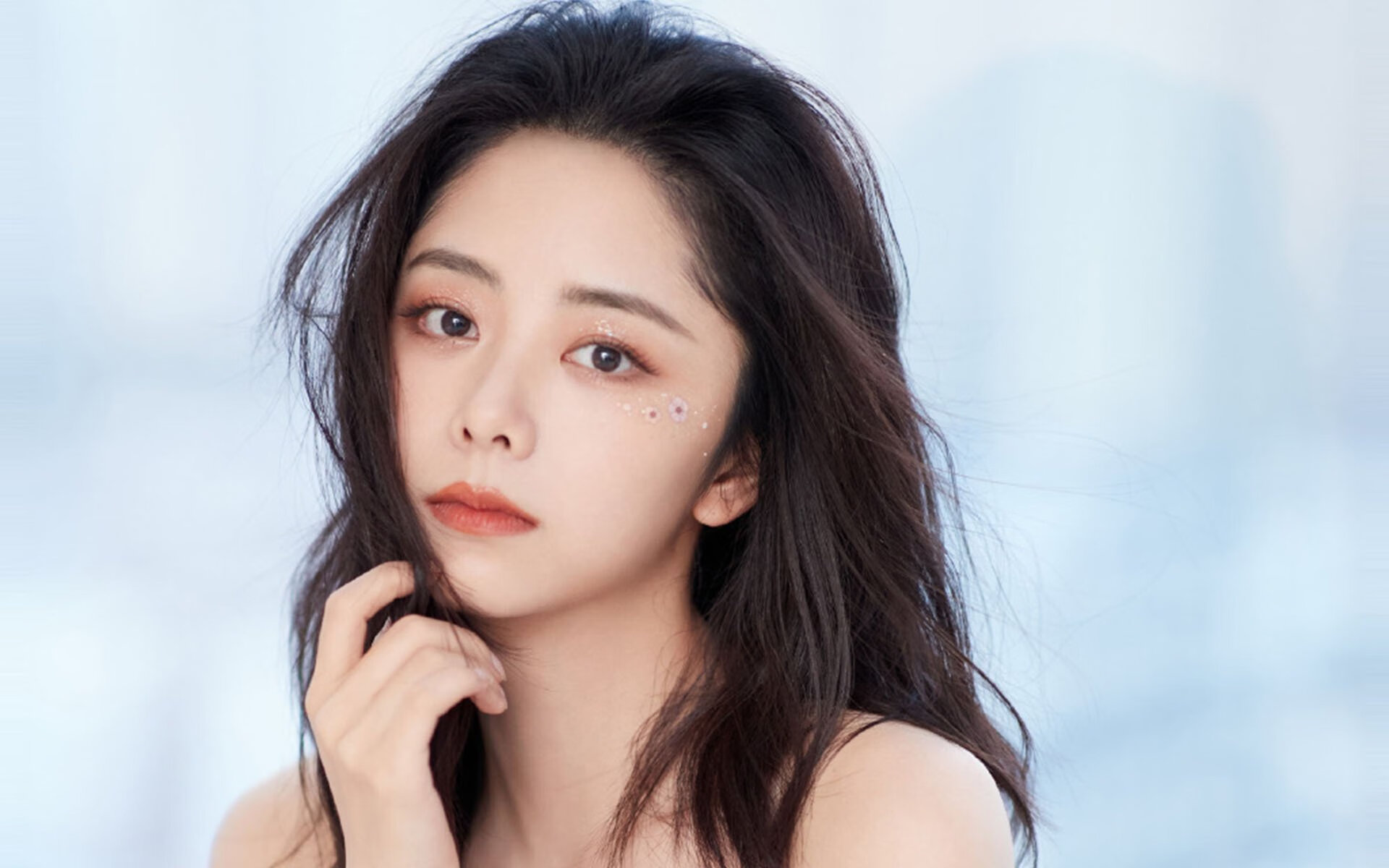 爱游戏tv-米兰斩红军，魔笛破纪录，足球之夜的辉煌瞬间