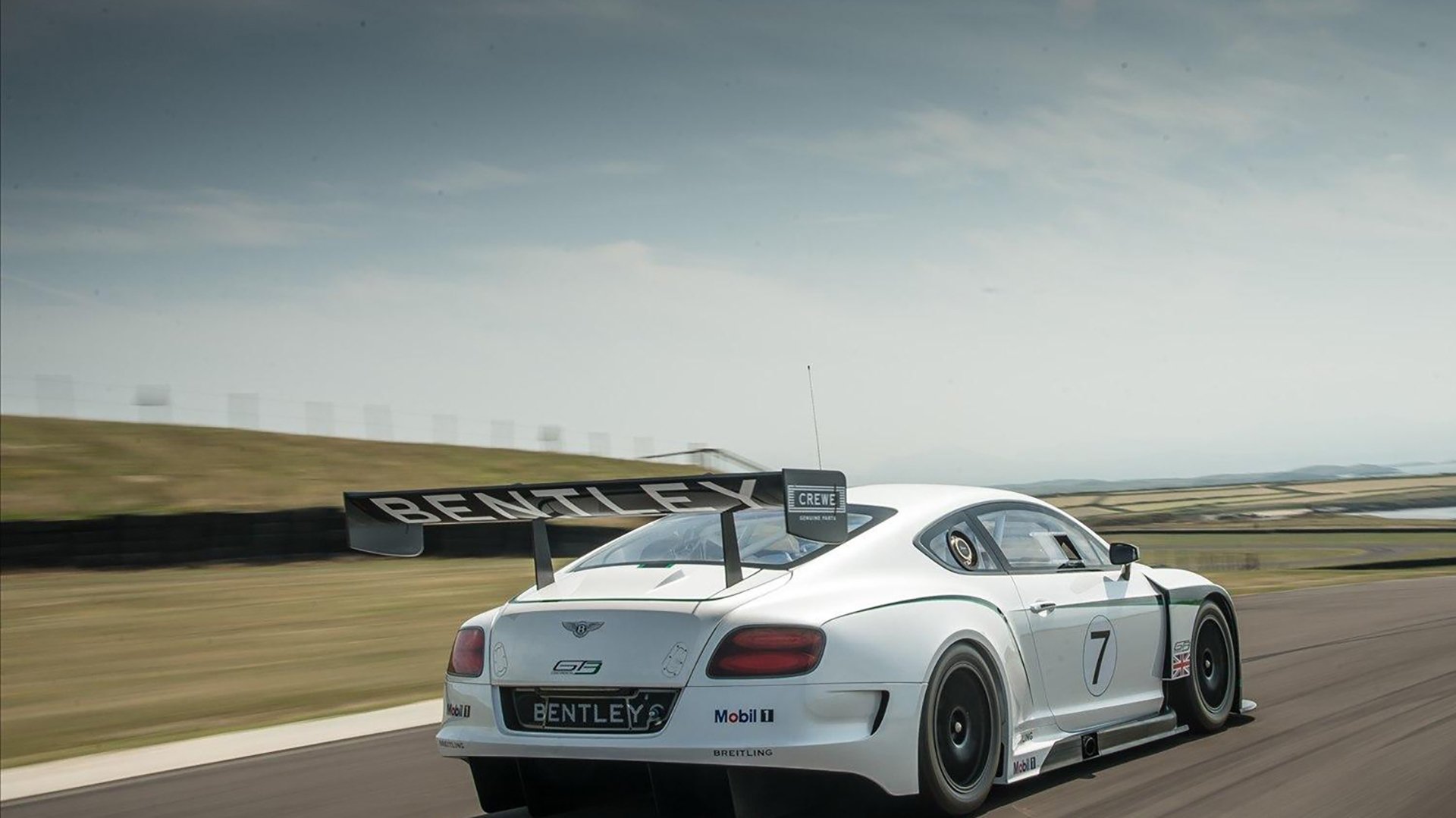 终场蜂鸣器响起时，他早已将华盛顿的夜，审判成了自己的王座