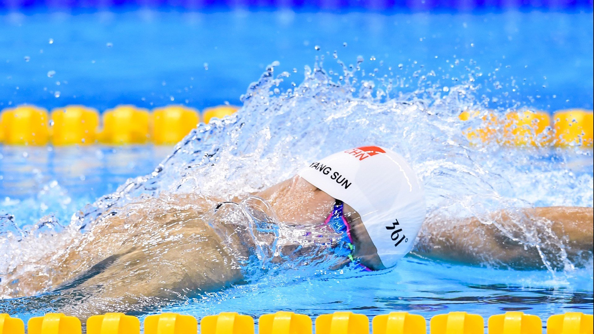 爱游戏在线-狂牛拆船记，武切维奇打出职业生涯代表作，率公牛碾过快船